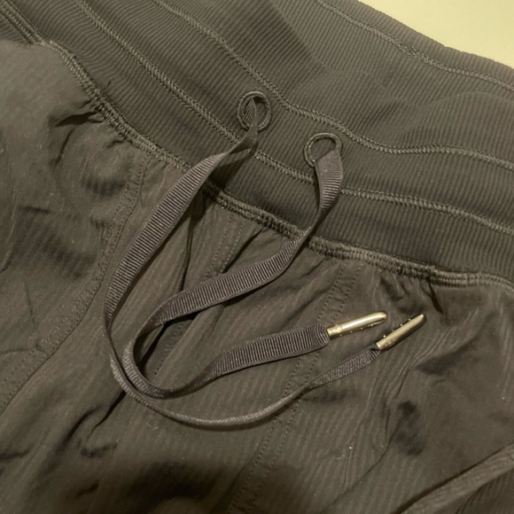 Lululemon dance studio joggers size 2 - Picture 4 of 6